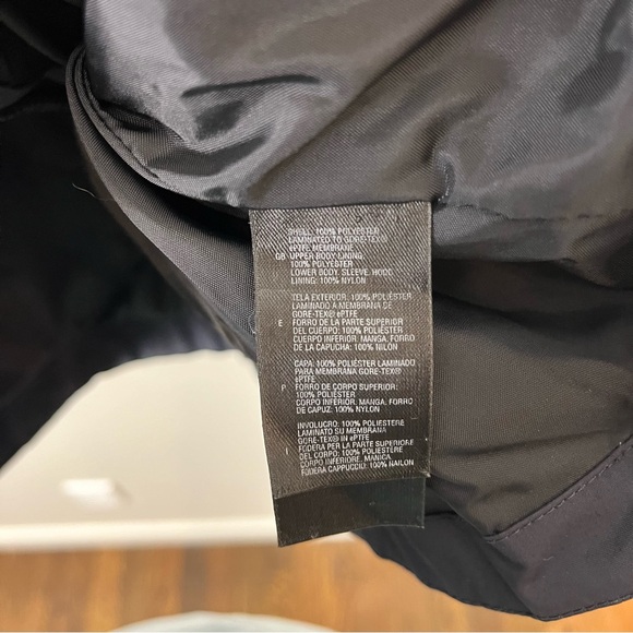 The North Face Black Winter Coat Women’s Medium Gorpcore Outdoors - Picture 11 of 11